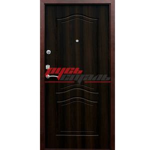 стальная дверь со скрытыми петлями отделана МДФ и ламинированной панелью внутри